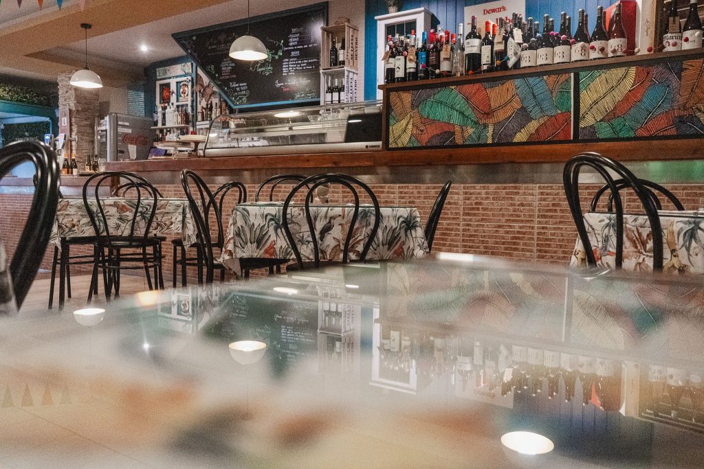 mesas tapería 2 eles (1)